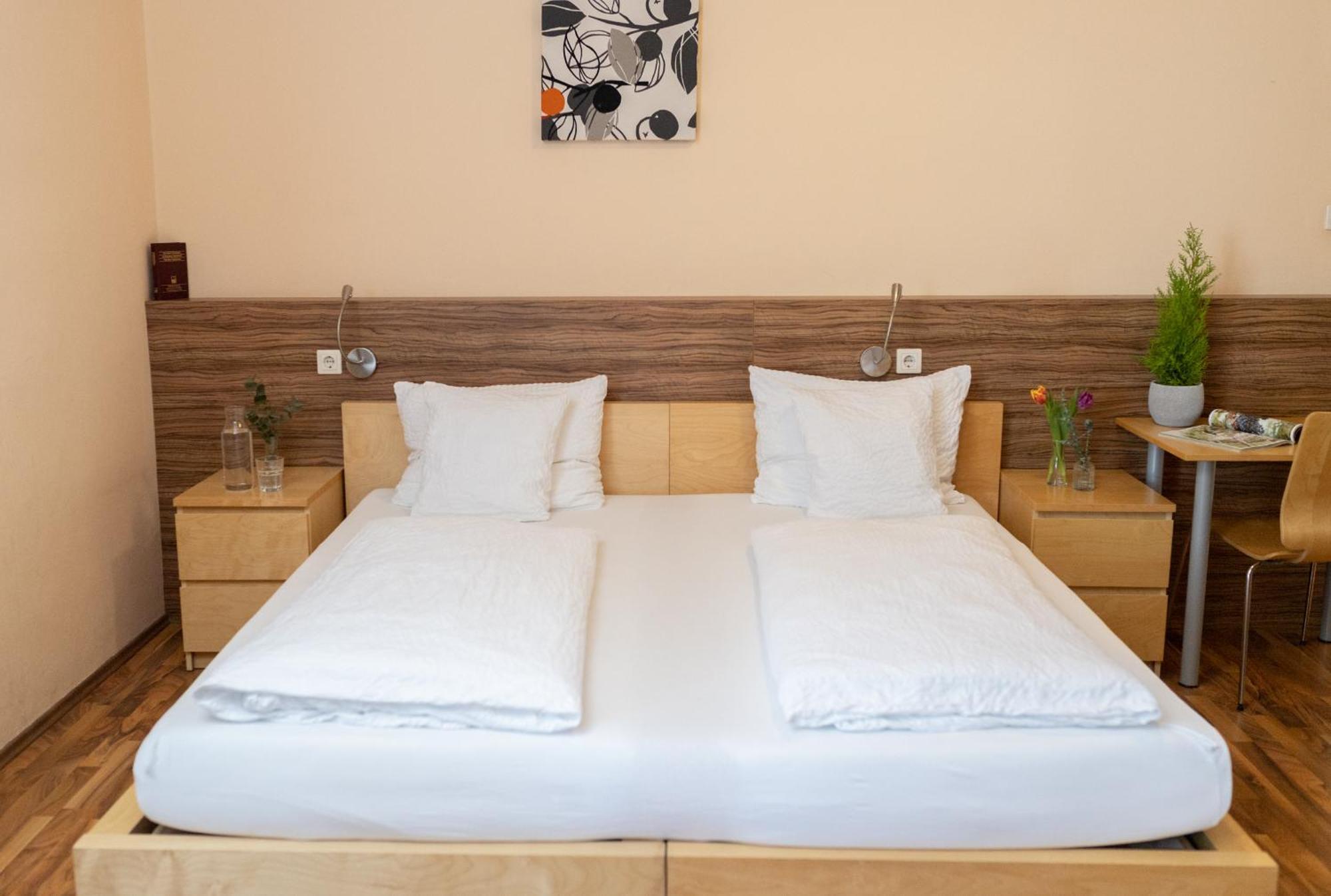 Hotel Maria Gramatneusiedl Rom bilde