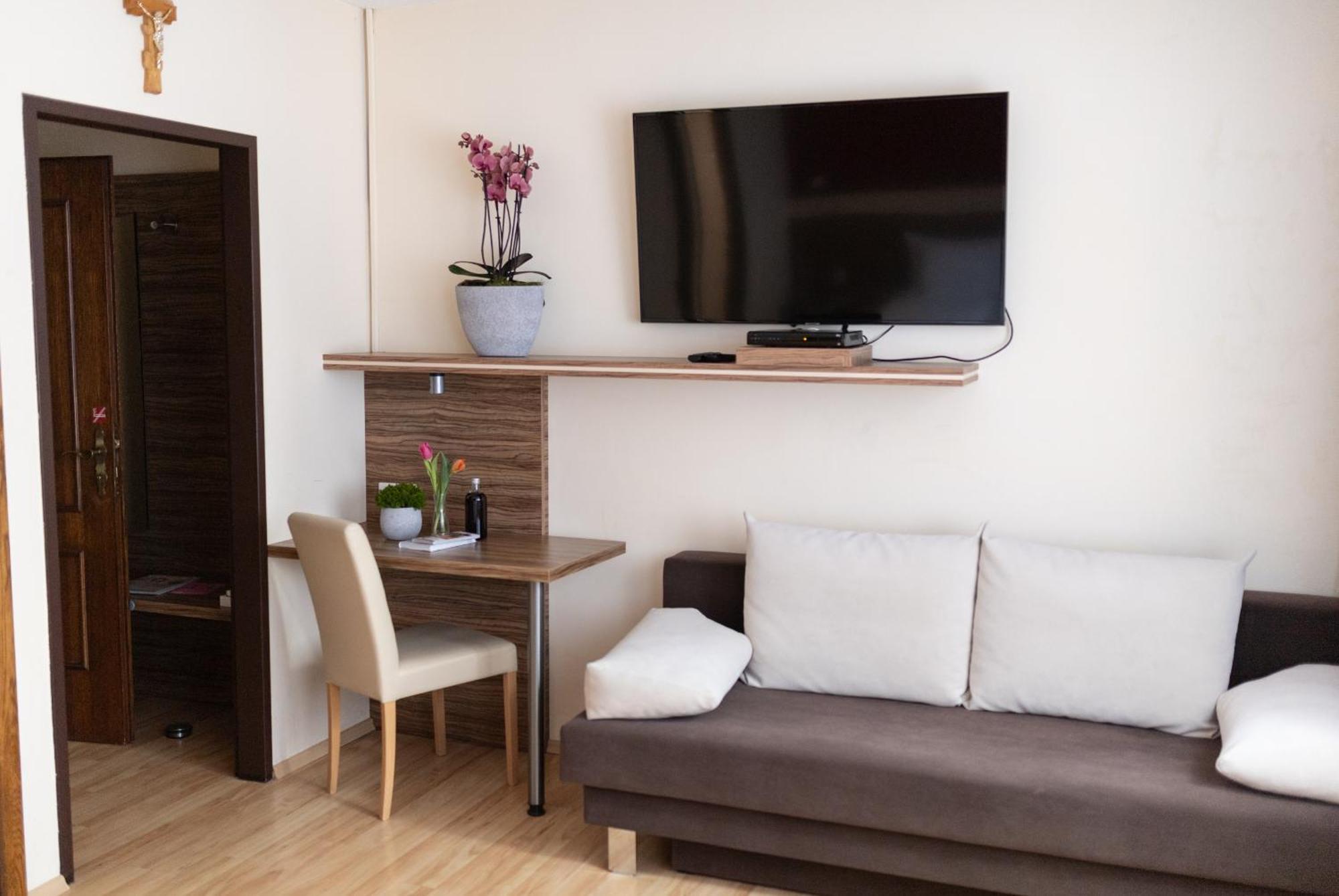 Hotel Maria Gramatneusiedl Rom bilde