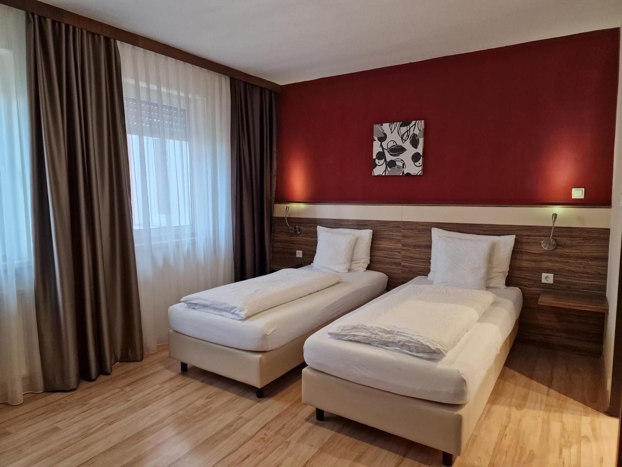 Hotel Maria Gramatneusiedl Eksteriør bilde